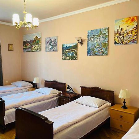 Bright And Modern 4Br Apartment - Center Of Jereván Kültér fotó