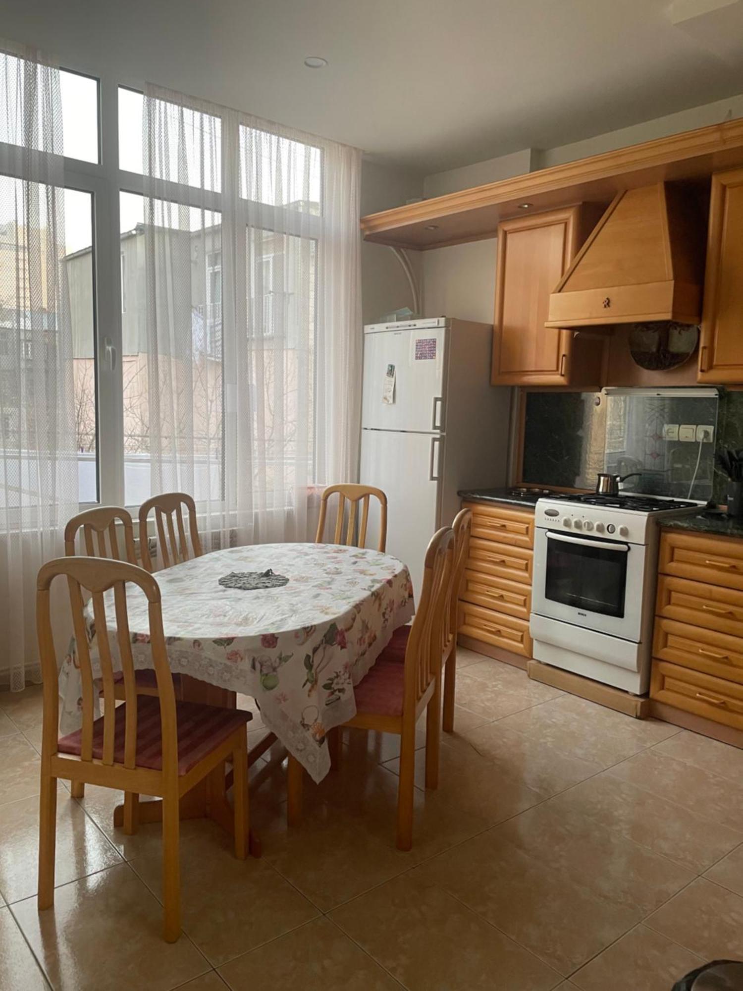Bright And Modern 4Br Apartment - Center Of Jereván Kültér fotó