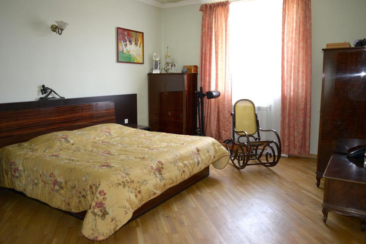 Bright And Modern 4Br Apartment - Center Of Jereván Kültér fotó