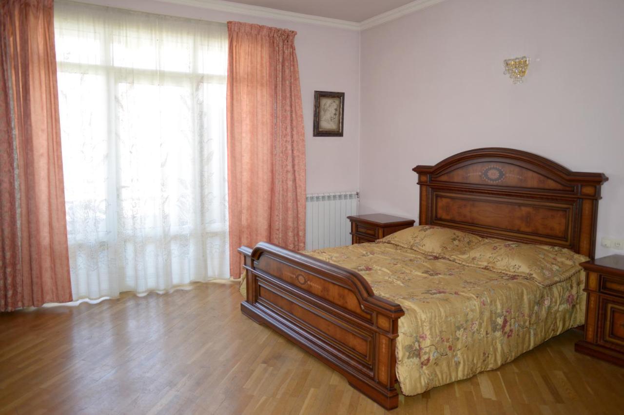 Bright And Modern 4Br Apartment - Center Of Jereván Kültér fotó